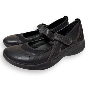 CLARKS Wave Walk “Cruise” Leather Mary Janes